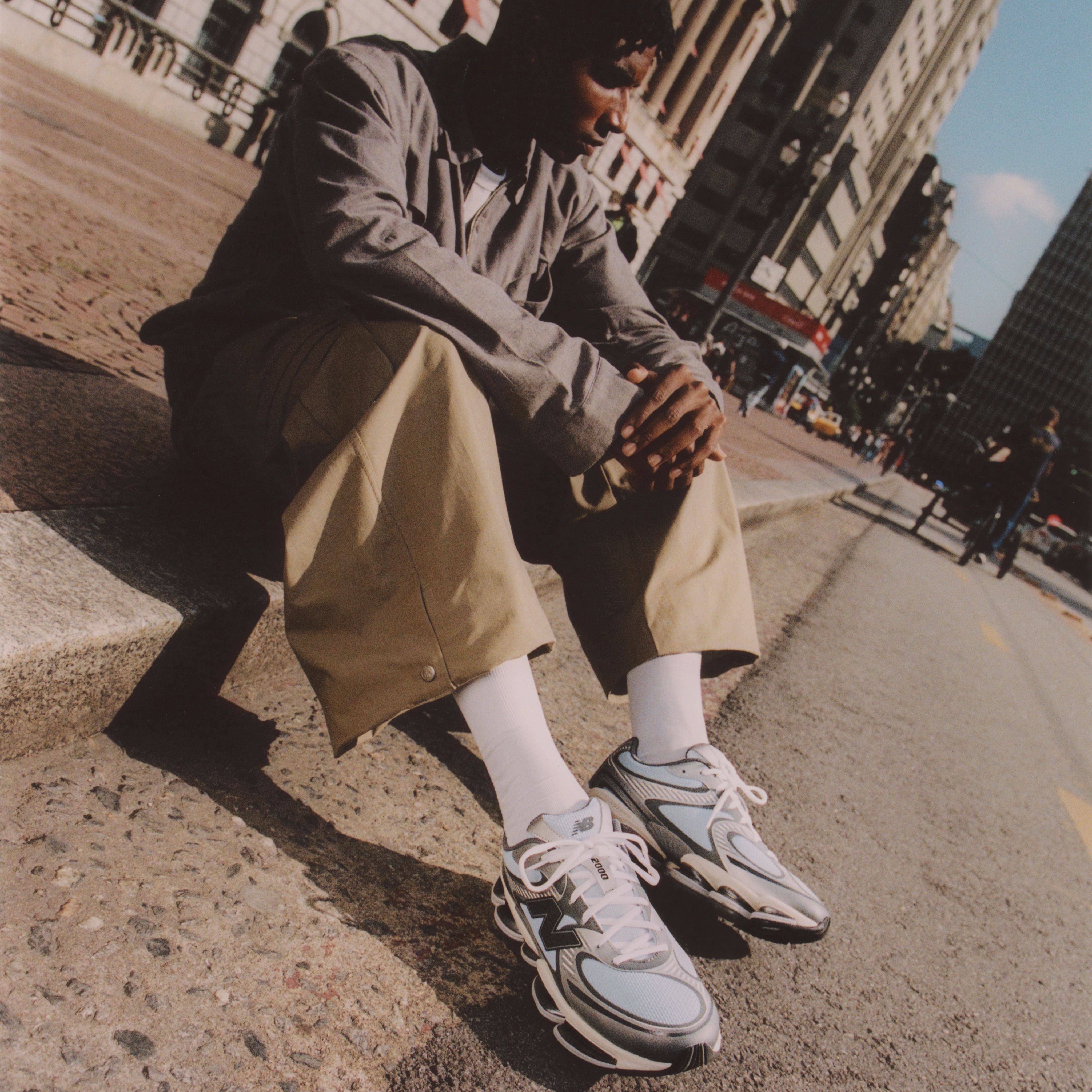 Shop Unisex ABZORB 2000 Lifestyle Shoes Online - New Balance